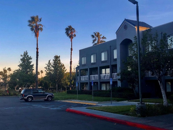 SureStay Hotel by Best Western Ontario Airport image 1