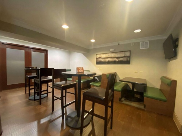 SureStay Hotel by Best Western Ontario Airport image 17