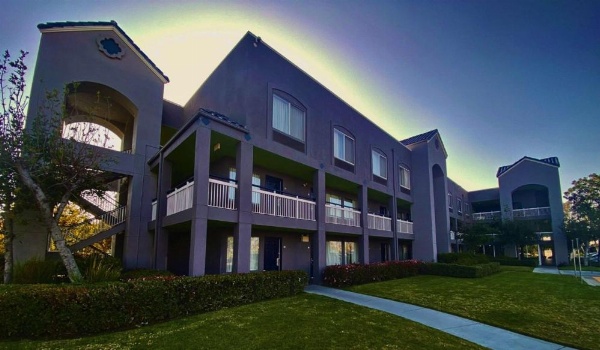 SureStay Hotel by Best Western Ontario Airport image 8